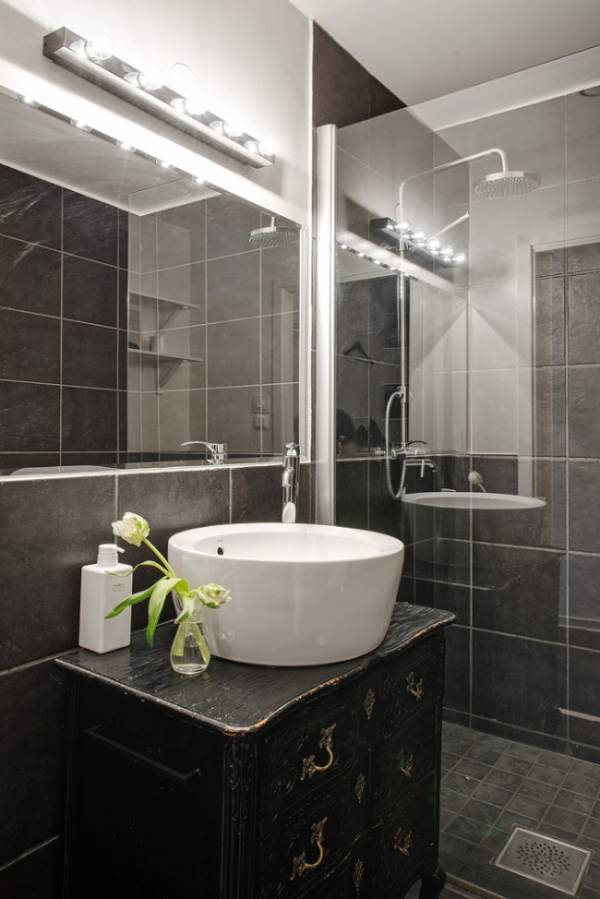 Mix styles in the bathroom Mix styles in the bathroom